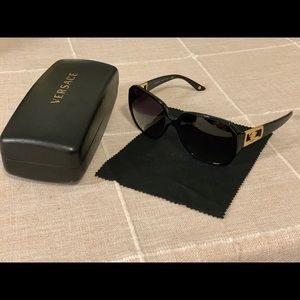 Almost new Versace Women Sunglasses